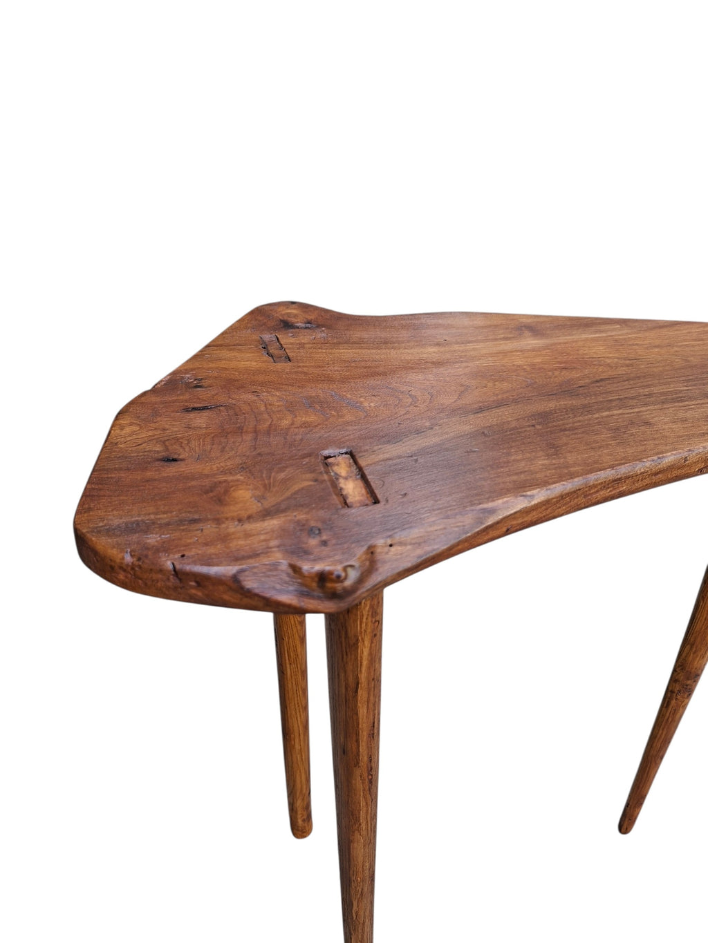 Petite table en orme pieds en frêne,bois massif,pièce unique et décorative.