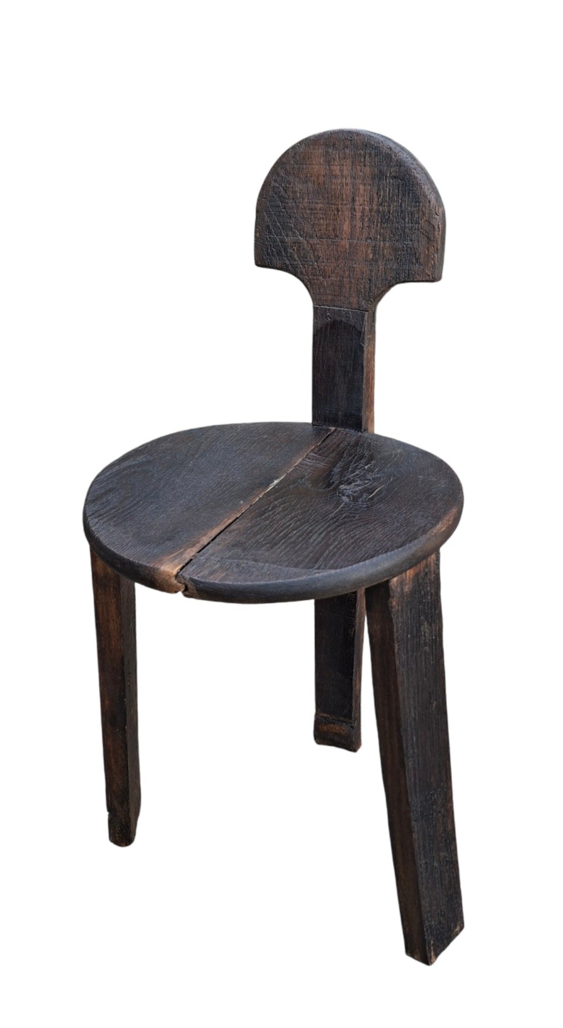 Petite chaise brutaliste tripode années 70 en chêne