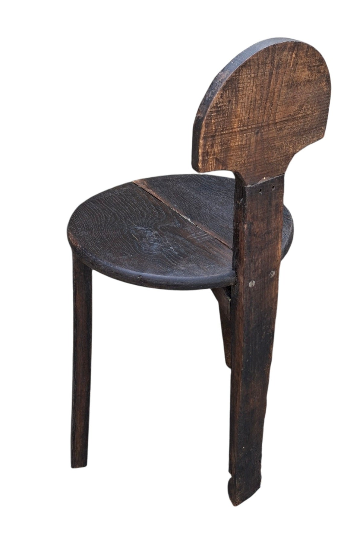 Petite chaise brutaliste tripode années 70 en chêne
